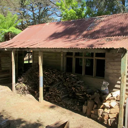 Lynden Cottage - Built 1884 In The Heart Of Town Trentham Exterior photo